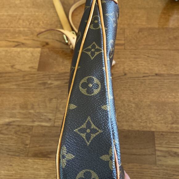 Louis Vuitton Odeon PM - Picture 12 of 14